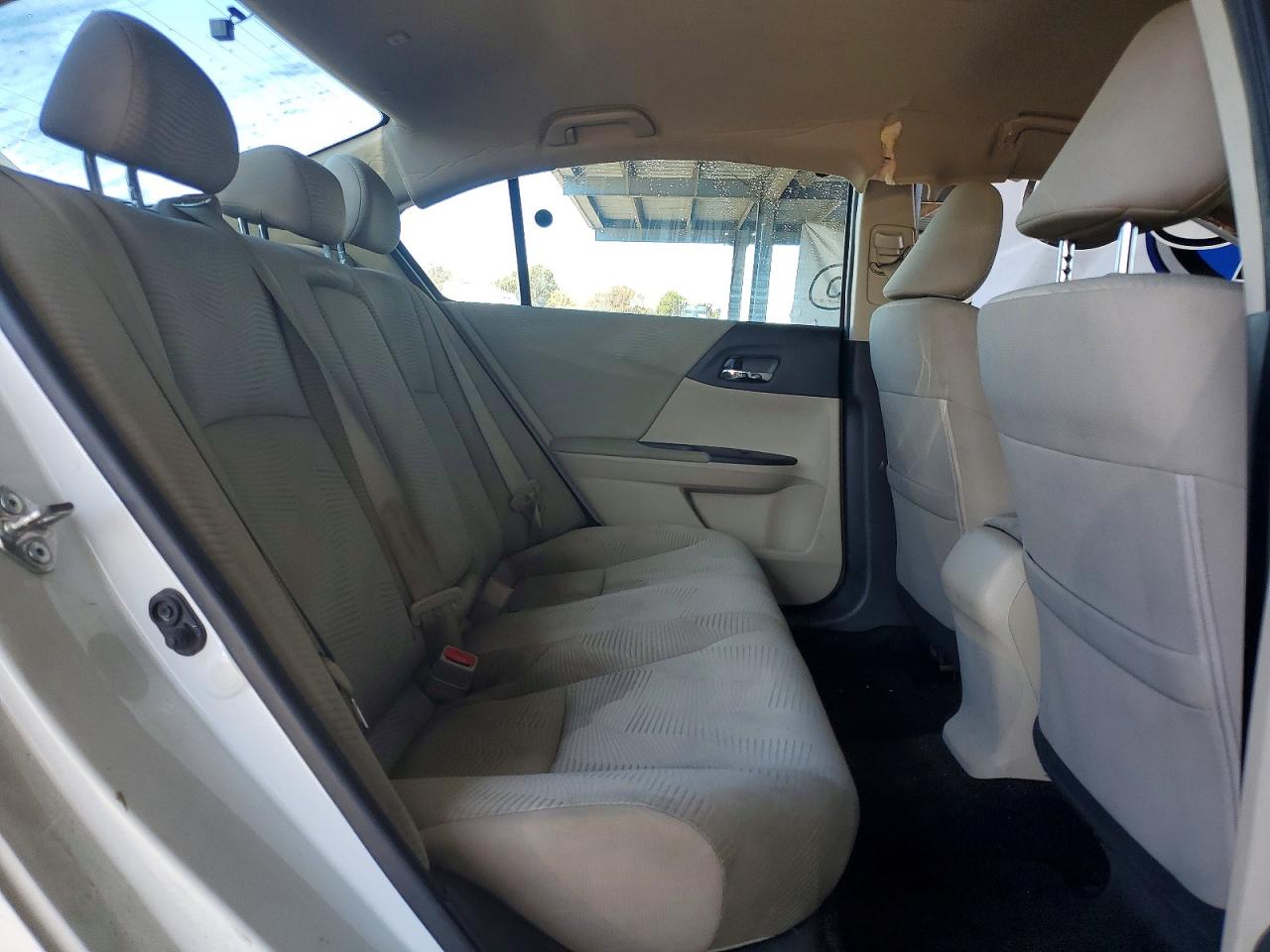 2017 HONDA ACCORD LX photo 10