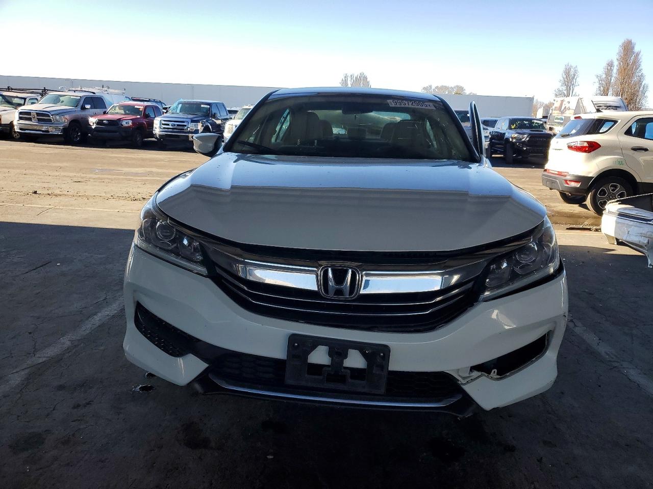 2017 HONDA ACCORD LX photo 5