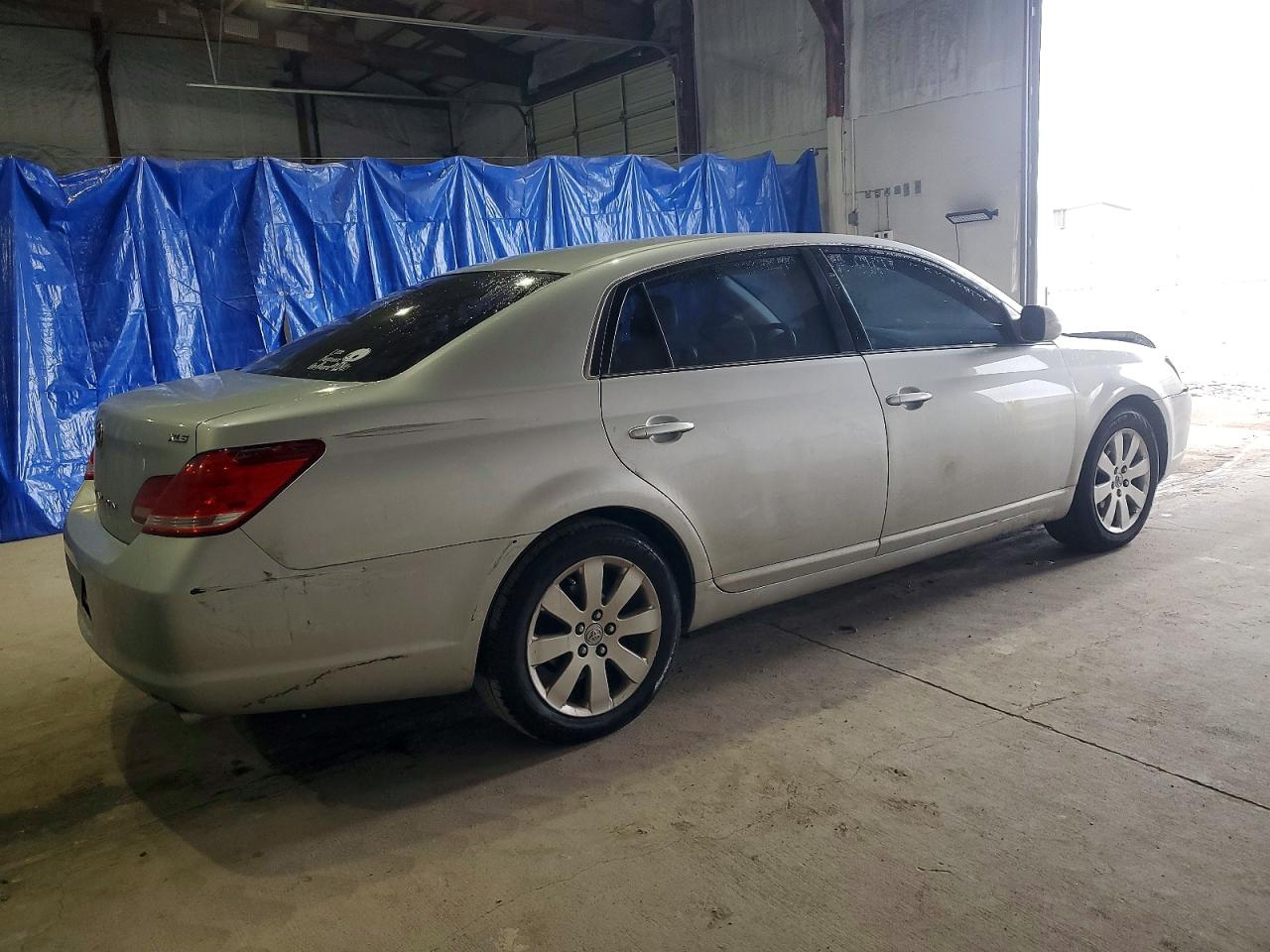 2006 TOYOTA AVALON XL photo 3