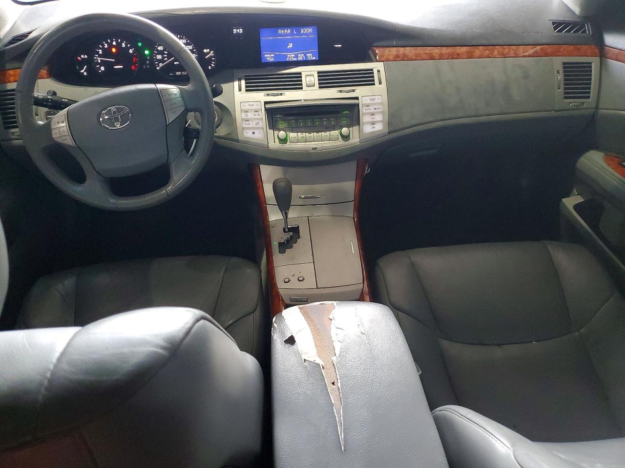 2006 TOYOTA AVALON XL photo 8