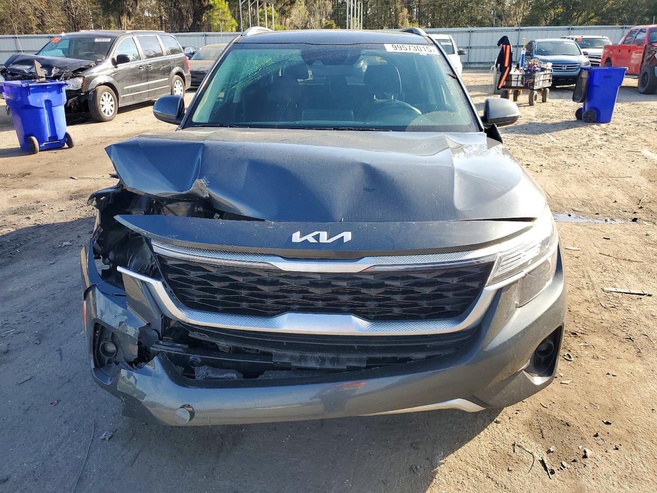 2023 KIA SELTOS EX photo 5