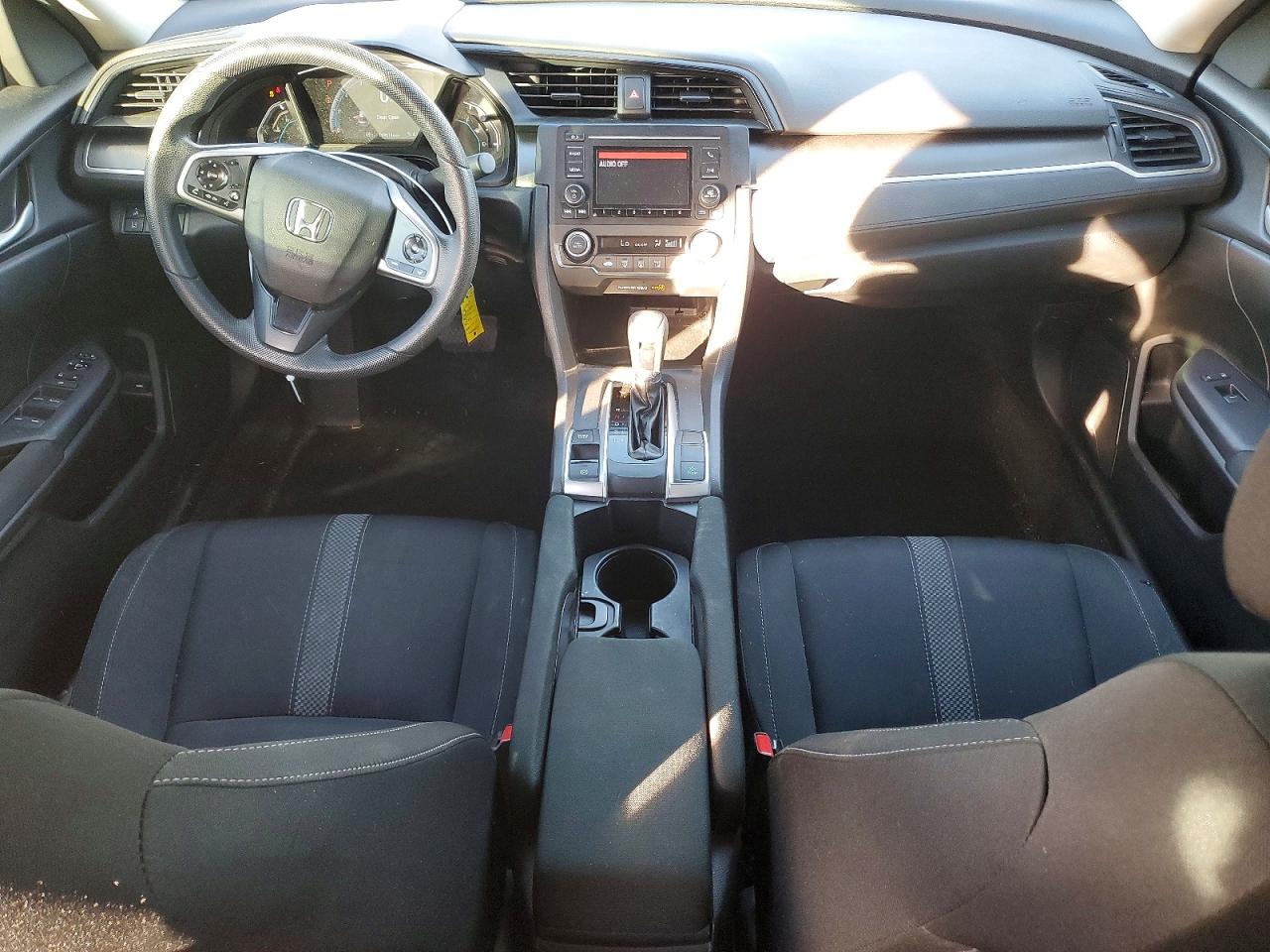 2020 HONDA CIVIC LX photo 8