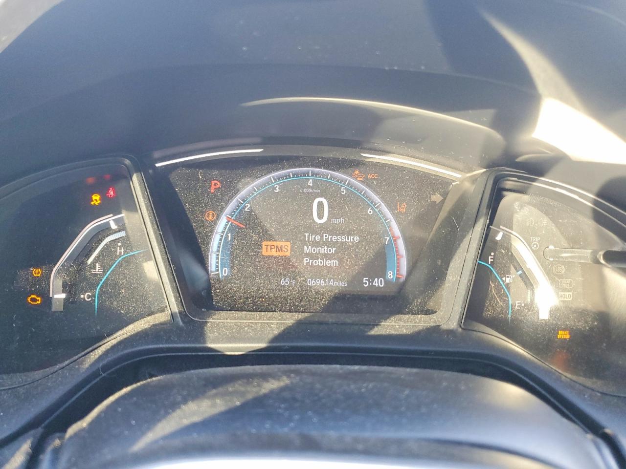 2020 HONDA CIVIC LX photo 9
