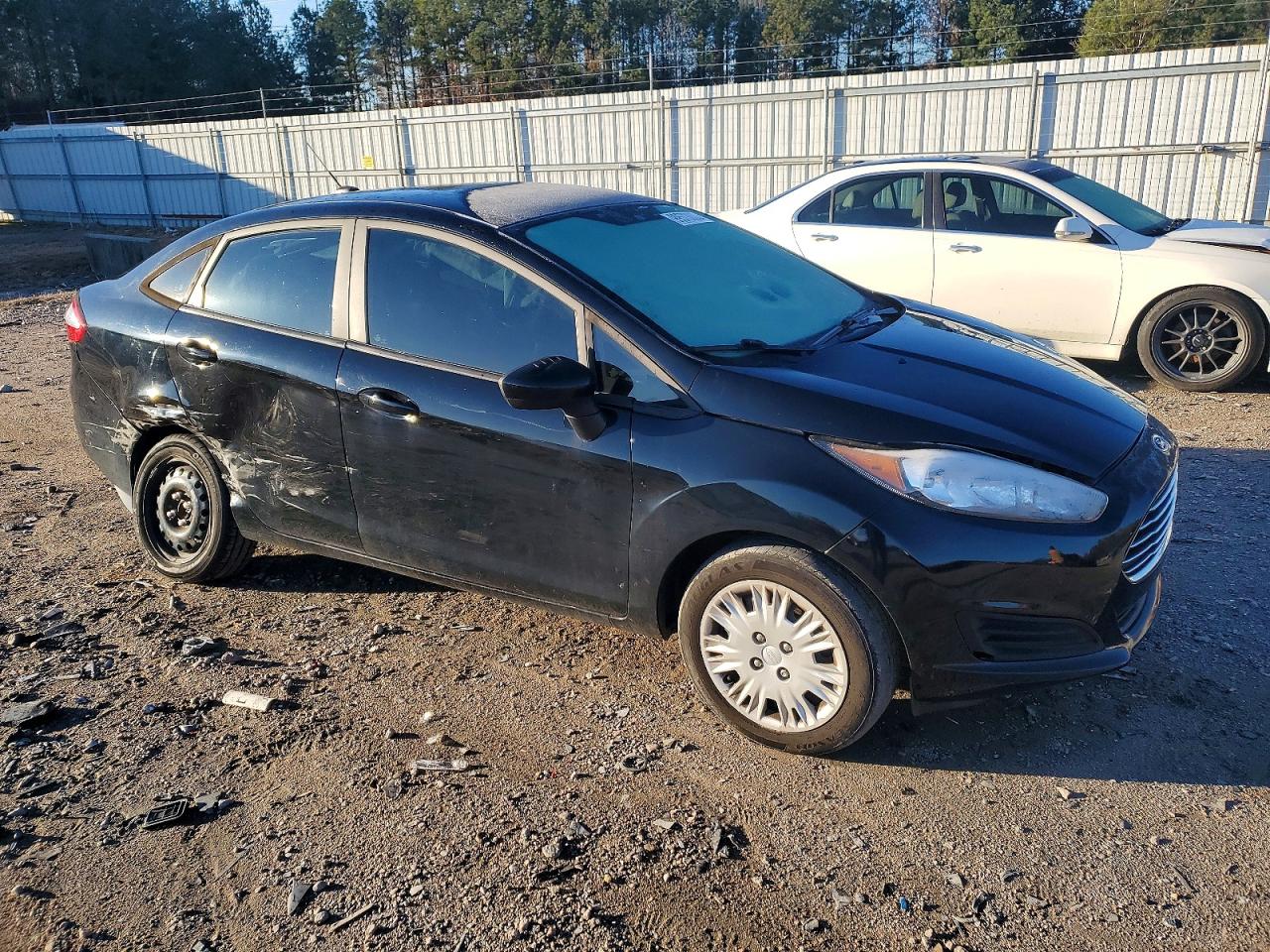 2018 FORD FIESTA S photo 4