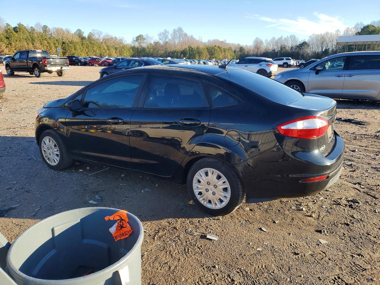 2018 FORD FIESTA S photo 2