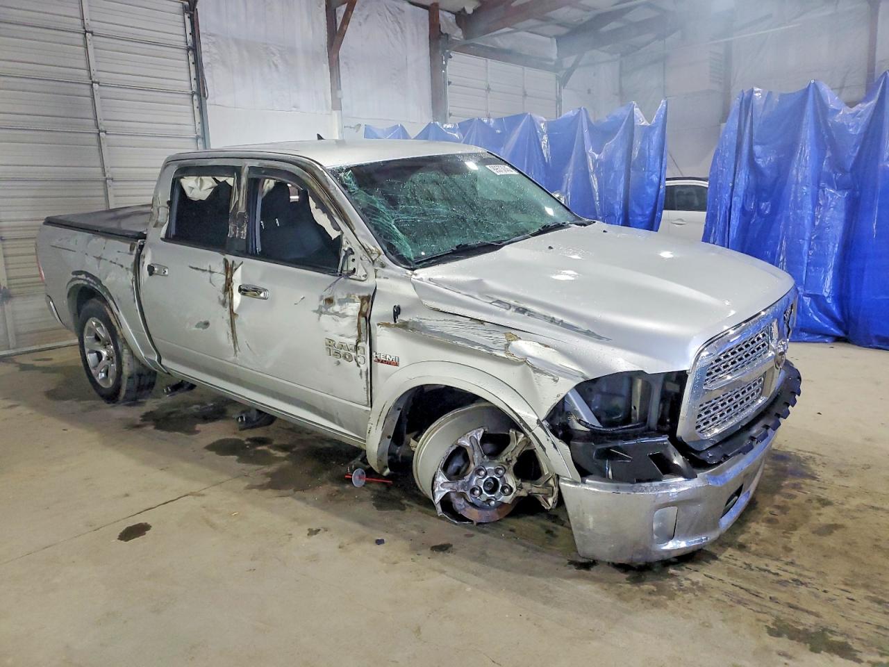2017 RAM 1500 LARAMIE photo 4