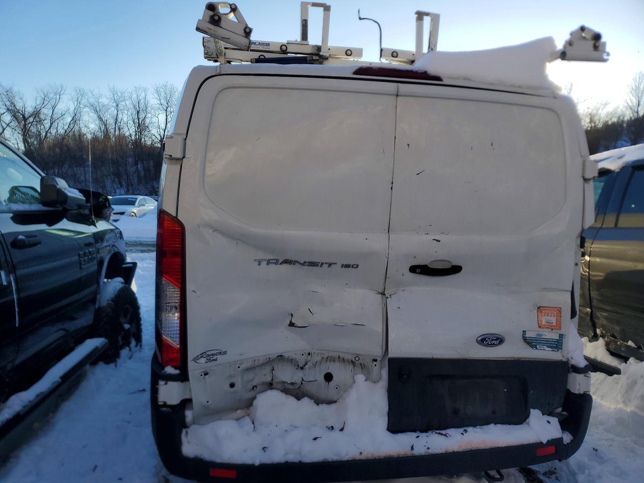 2020 FORD TRANSIT T-150 photo 6