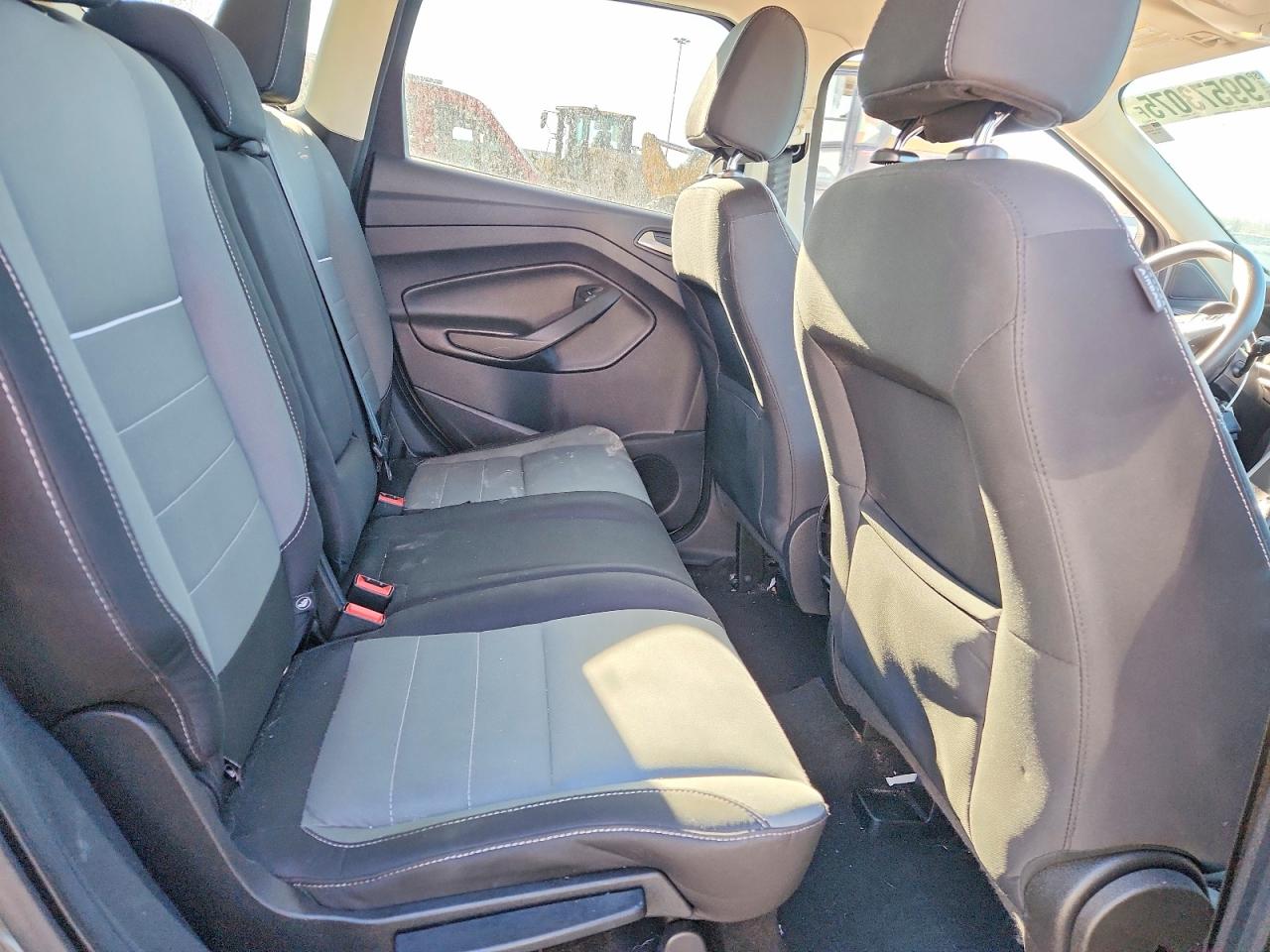 2015 FORD ESCAPE photo 6