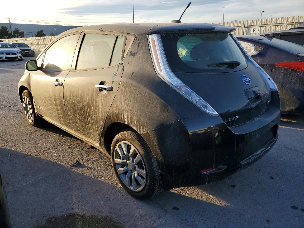 2013 NISSAN LEAF S photo 2