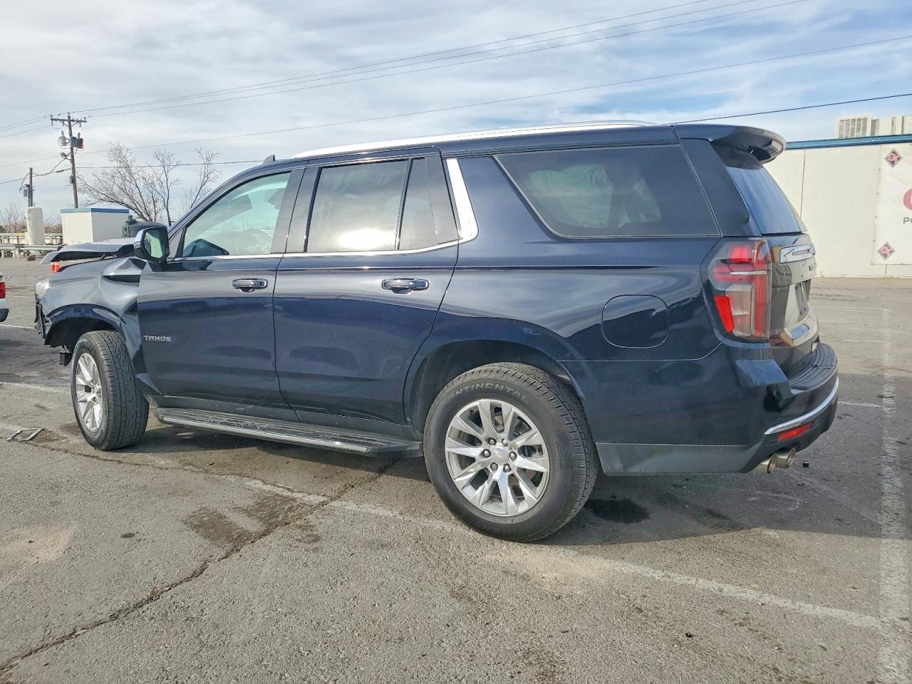 2023 CHEVROLET TAHOE C1500 PREMIER photo 2