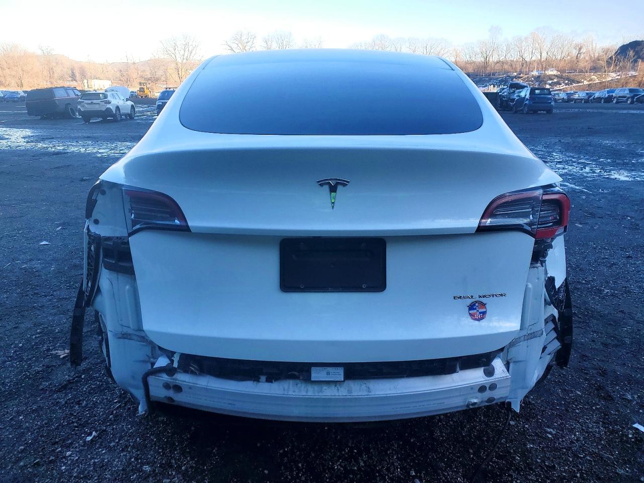 2022 TESLA MODEL S photo 6
