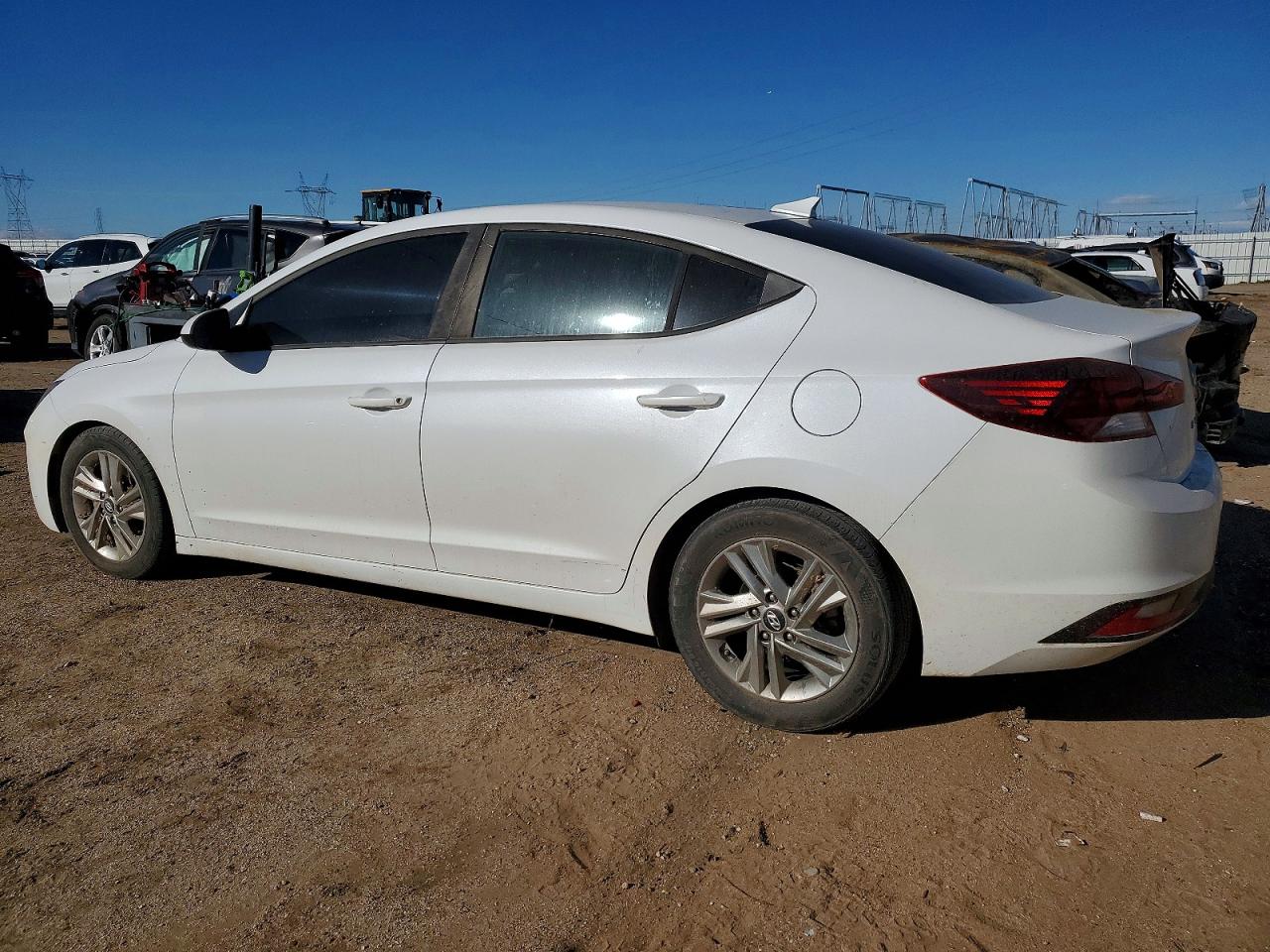 2019 HYUNDAI ELANTRA SEL photo 2