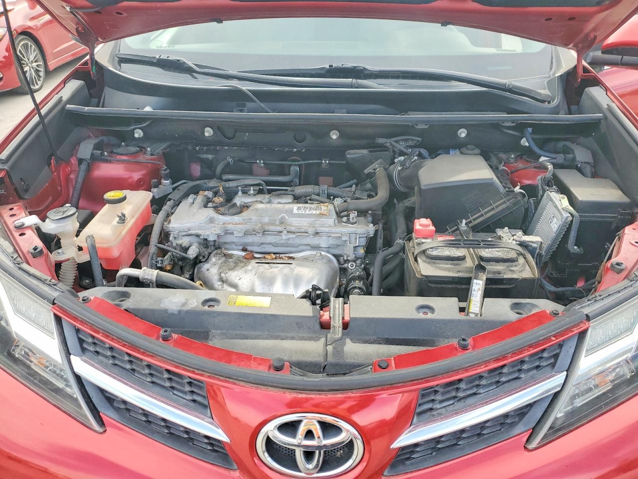 2015 TOYOTA RAV4 XLE photo 12