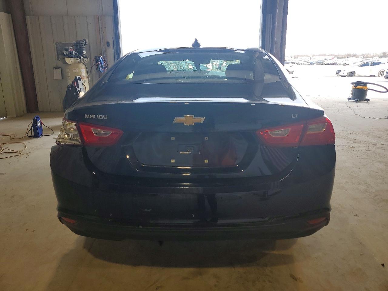 2025 CHEVROLET MALIBU LT photo 6