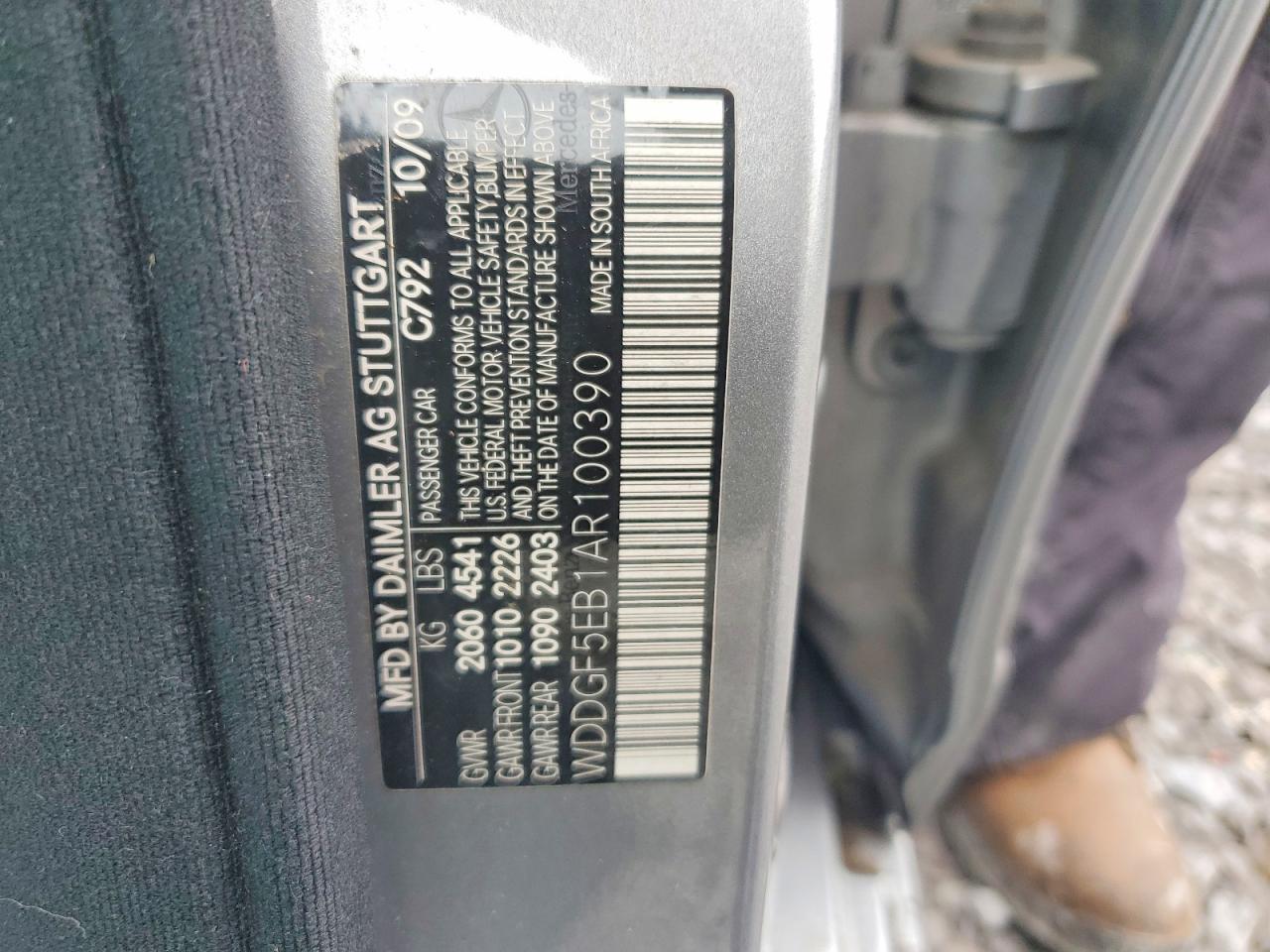 2010 MERCEDES-BENZ C 300 photo 12