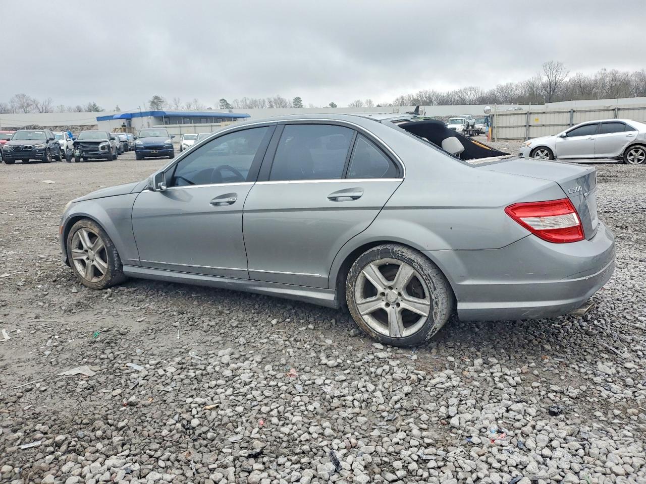2010 MERCEDES-BENZ C 300 photo 2