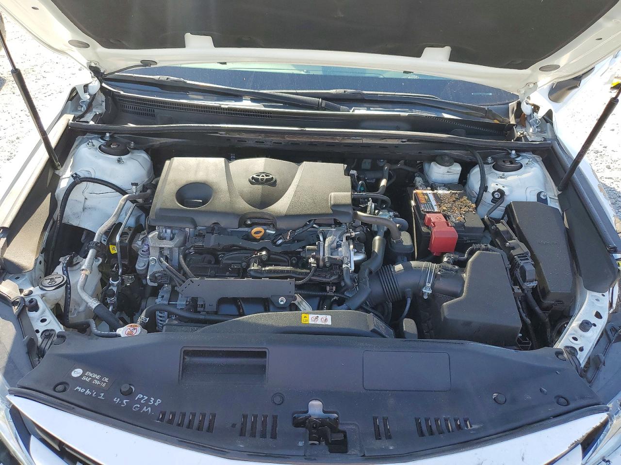 2020 TOYOTA CAMRY LE photo 11