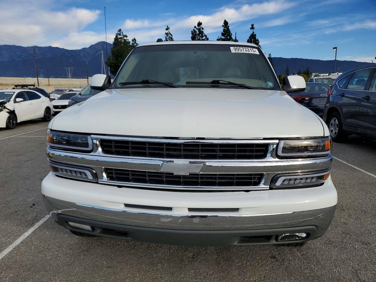 2004 CHEVROLET SUBURBAN C1500 photo 5