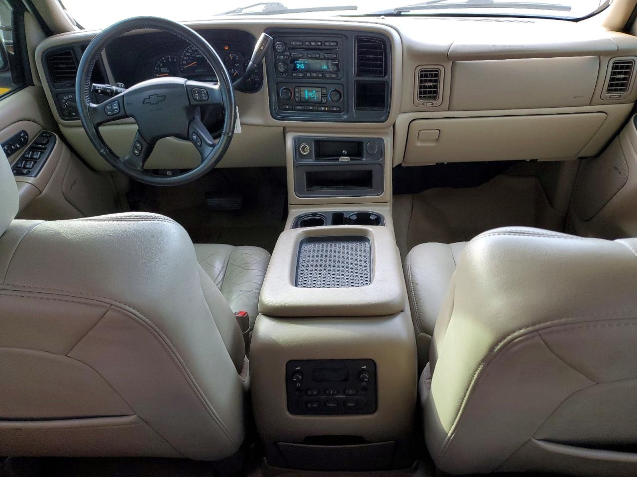 2004 CHEVROLET SUBURBAN C1500 photo 8
