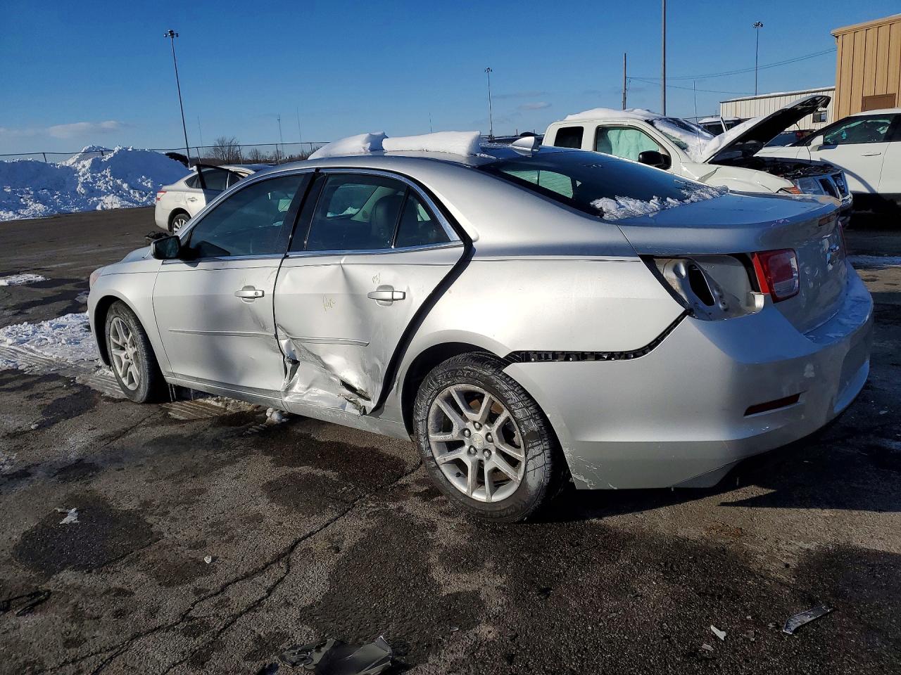 2014 CHEVROLET MALIBU 1LT photo 2