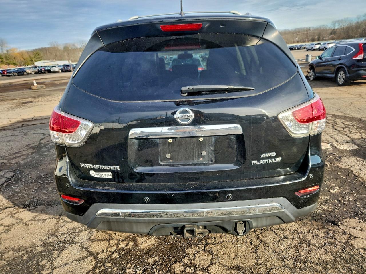 2013 NISSAN PATHFINDER S photo 6