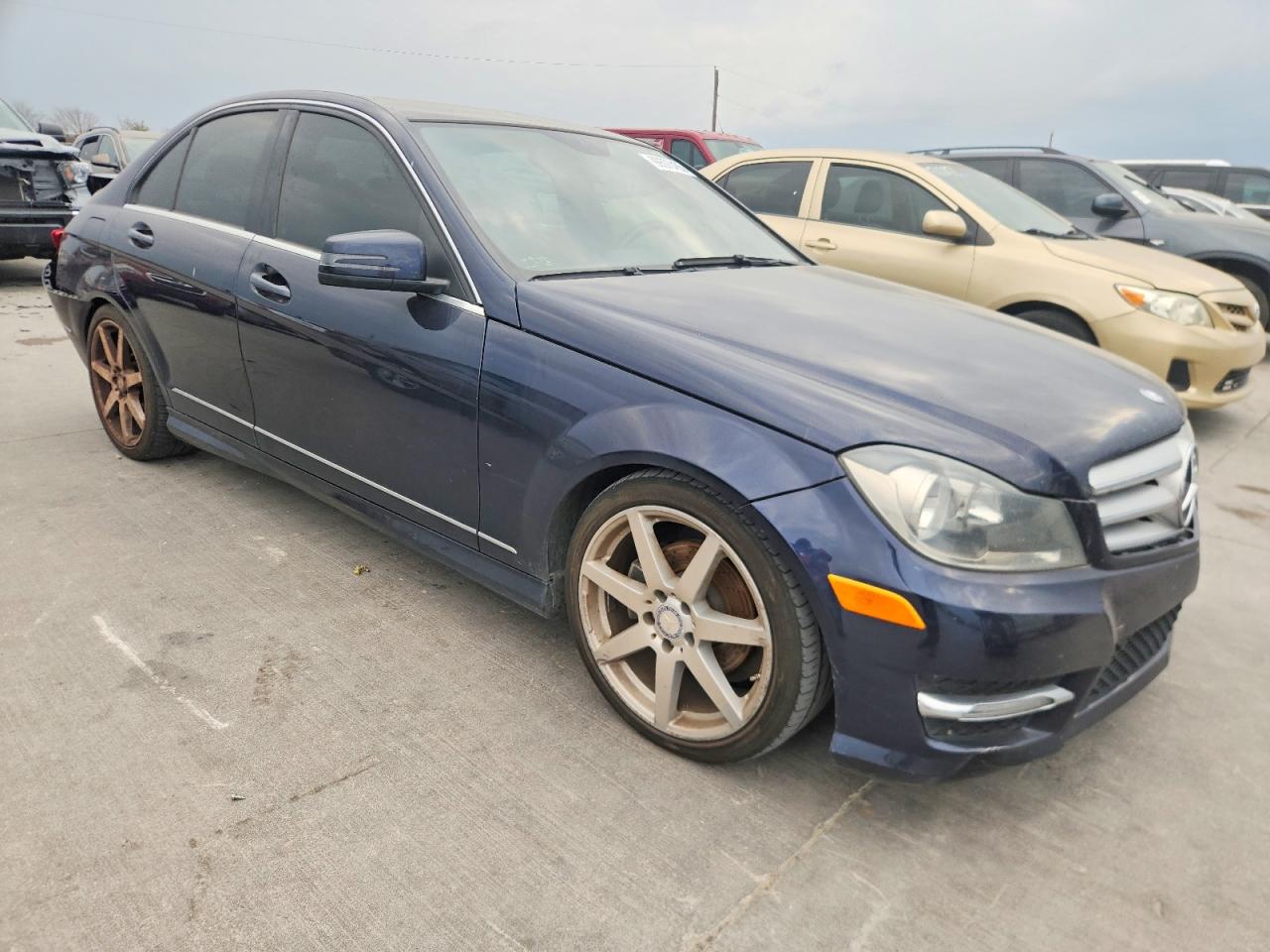 2013 MERCEDES-BENZ C 250 photo 4