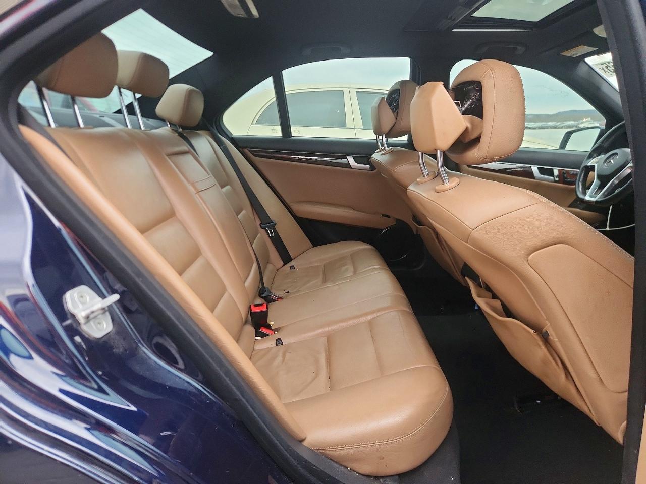 2013 MERCEDES-BENZ C 250 photo 10