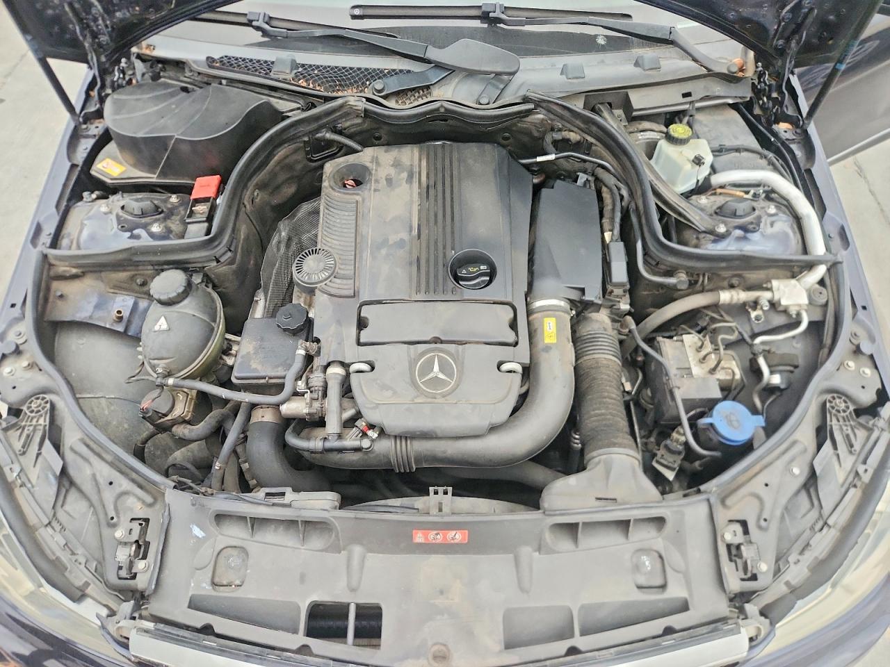 2013 MERCEDES-BENZ C 250 photo 11