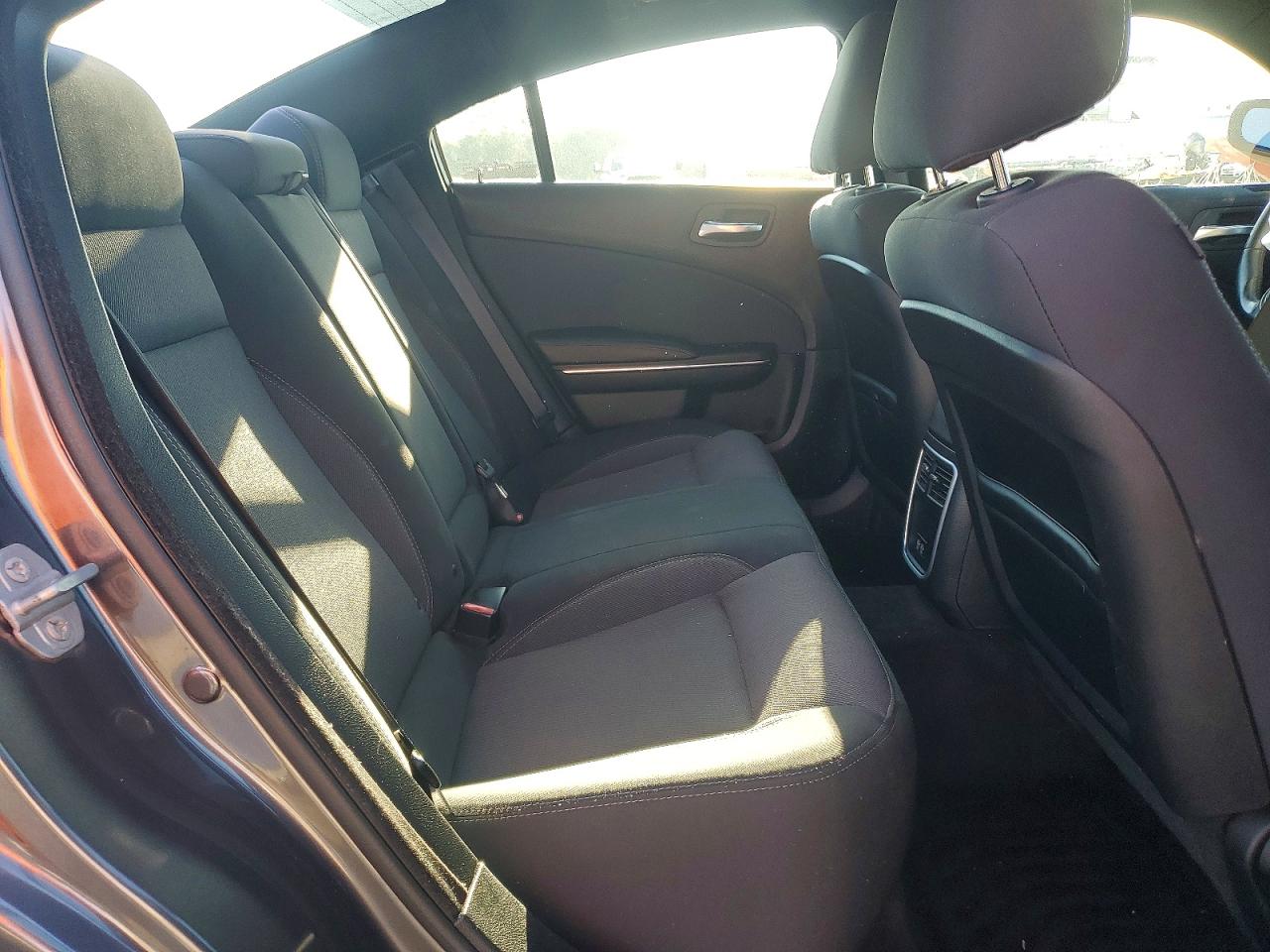 2015 DODGE CHARGER SE photo 10