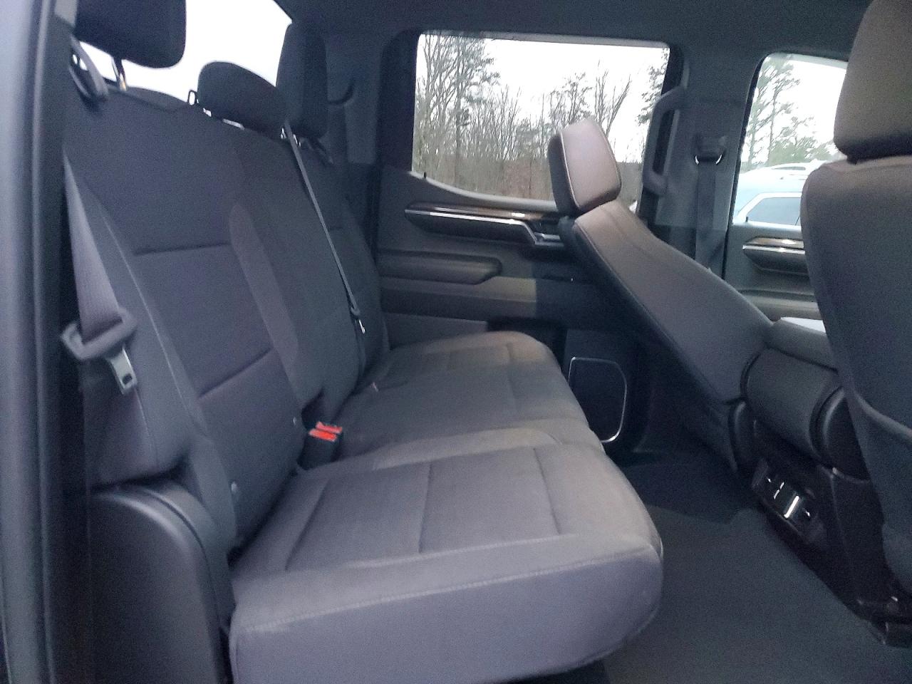 2023 CHEVROLET SILVERADO K1500 LT-L photo 10