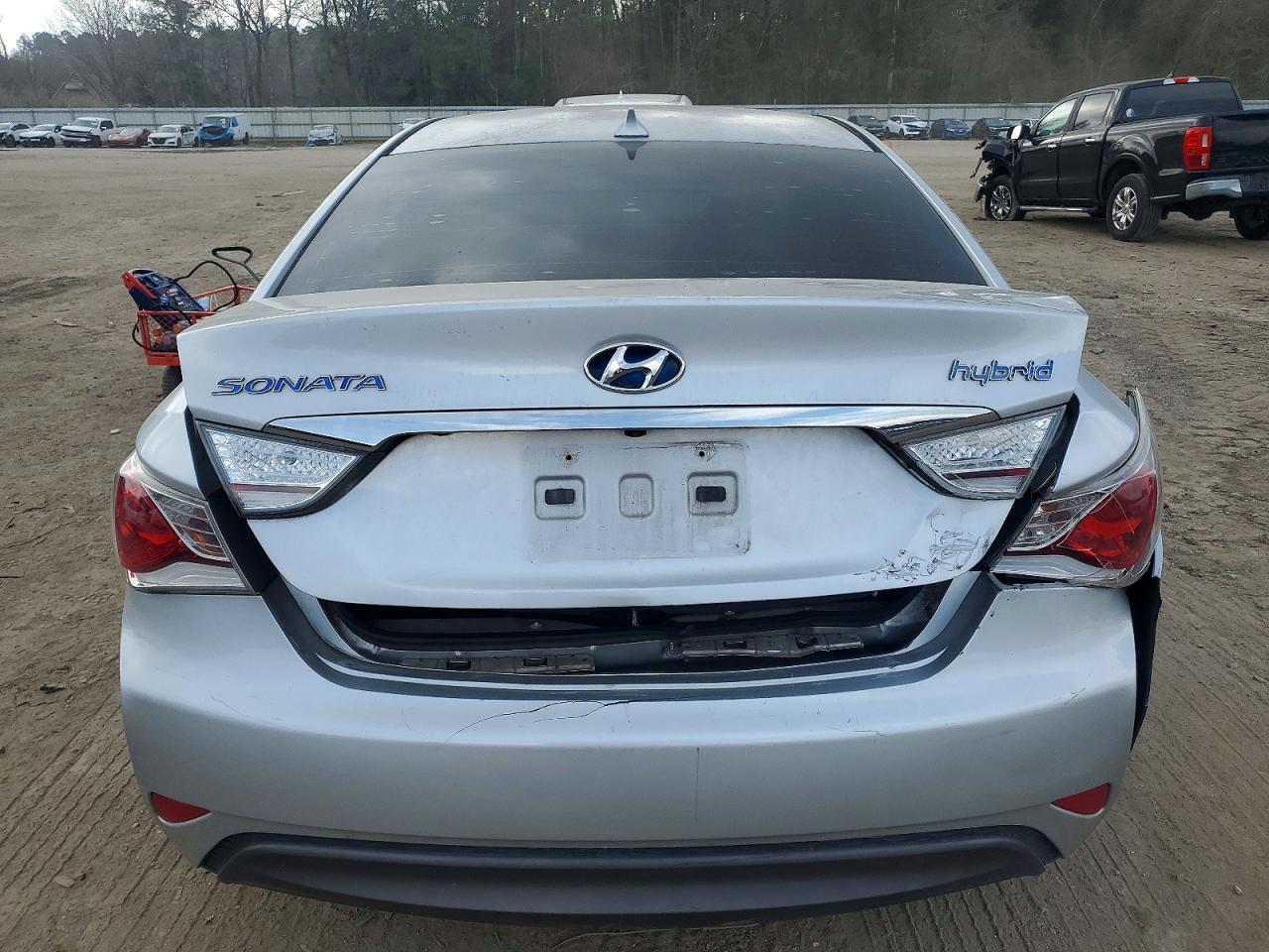 2015 HYUNDAI SONATA HYBRID photo 6