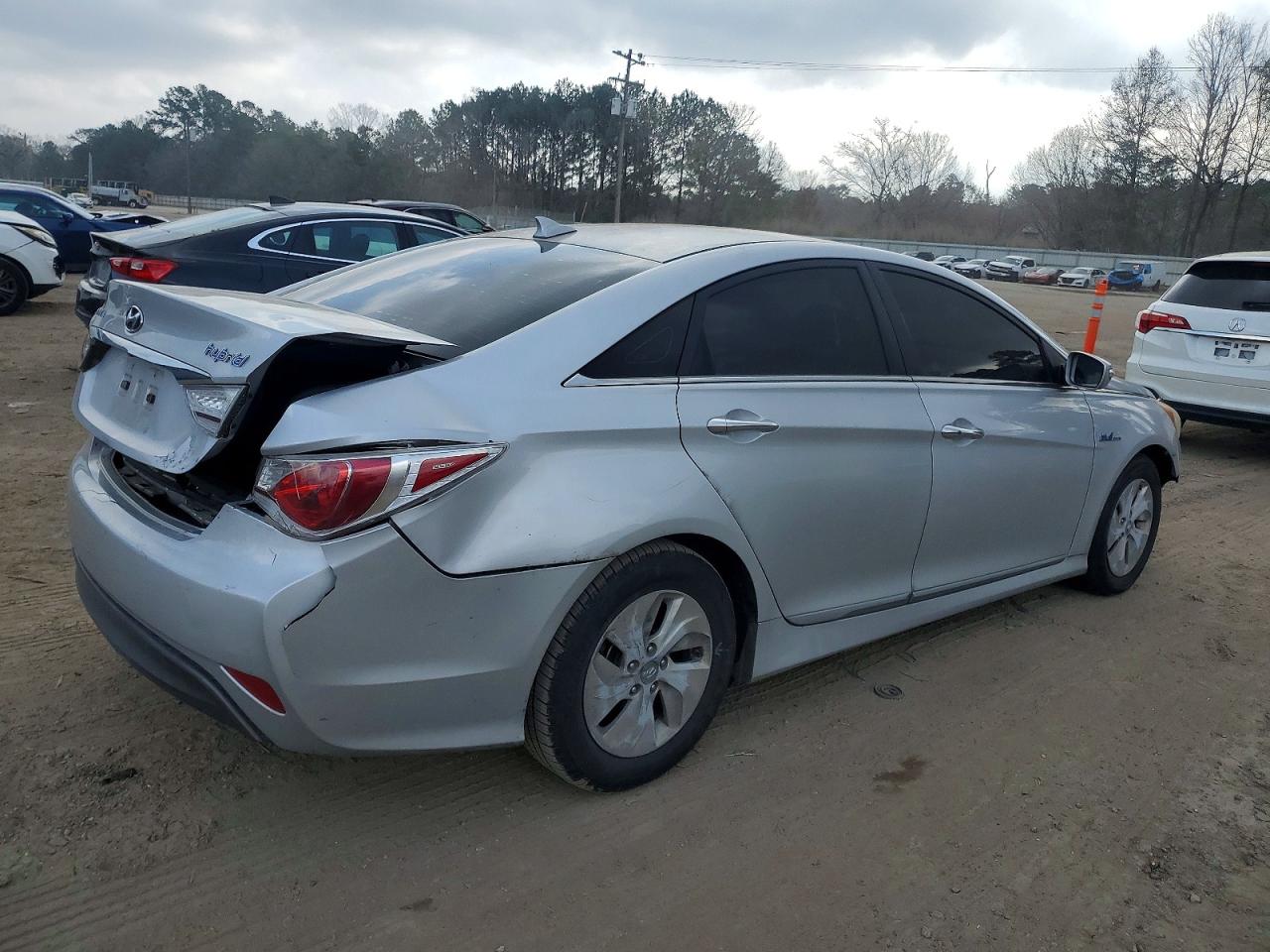 2015 HYUNDAI SONATA HYBRID photo 3