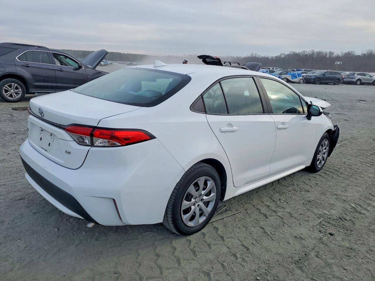 2020 TOYOTA COROLLA LE photo 3