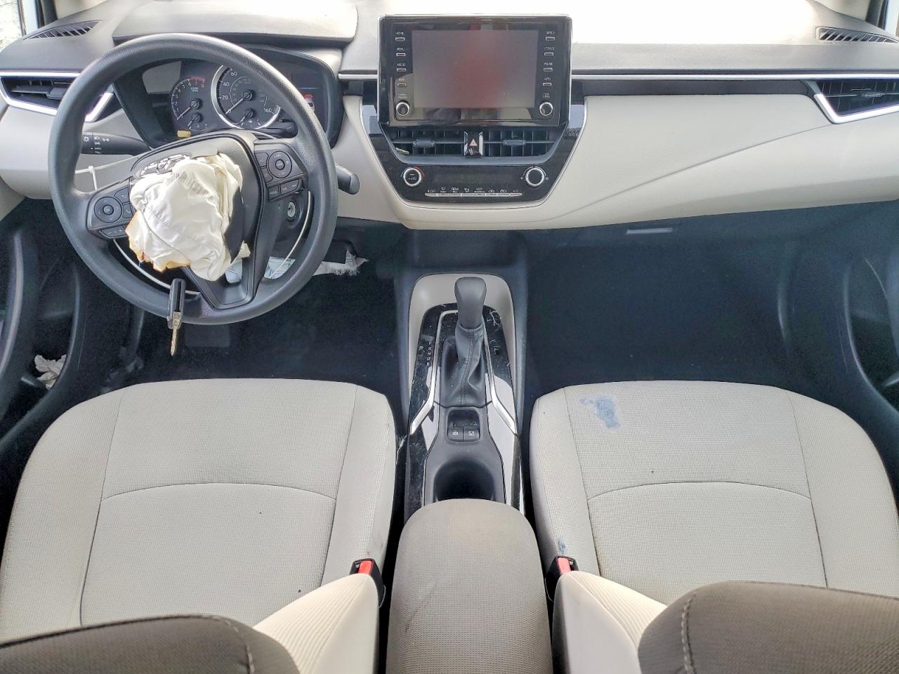 2020 TOYOTA COROLLA LE photo 8