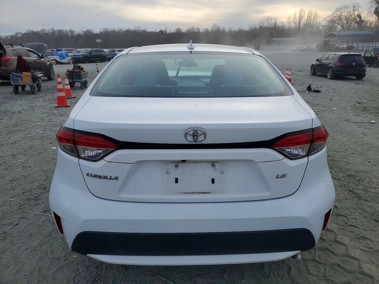 2020 TOYOTA COROLLA LE photo 6