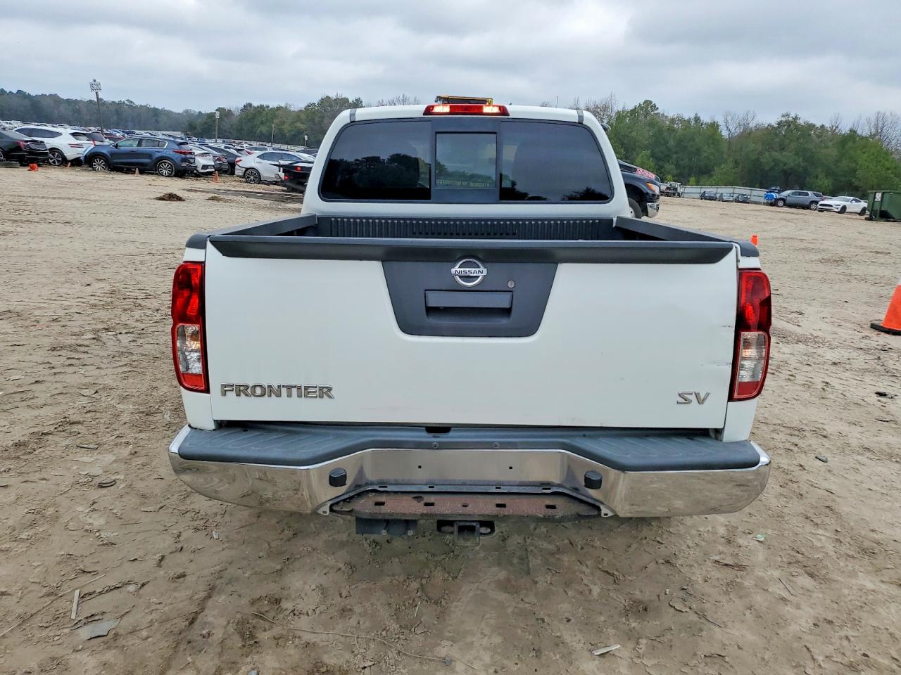2019 NISSAN FRONTIER S photo 6