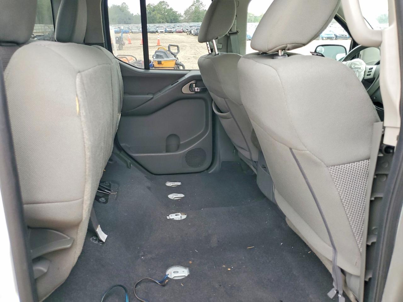 2019 NISSAN FRONTIER S photo 10