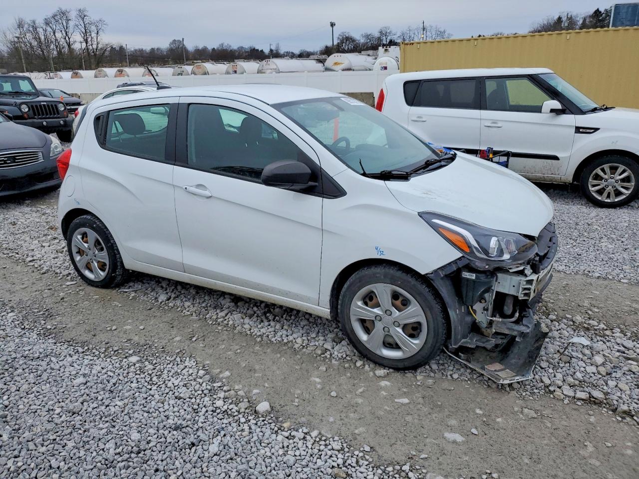 2019 CHEVROLET SPARK LS photo 4
