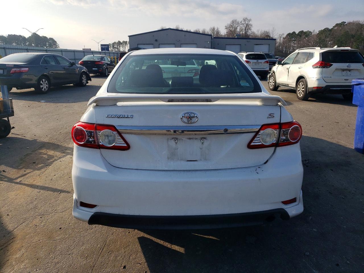 2013 TOYOTA COROLLA S photo 6
