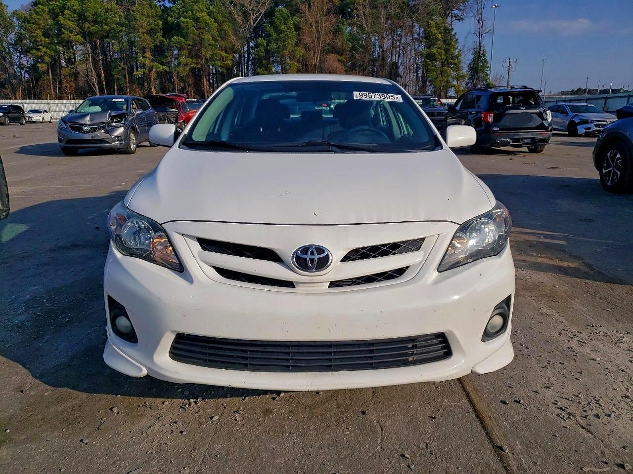 2013 TOYOTA COROLLA S photo 5