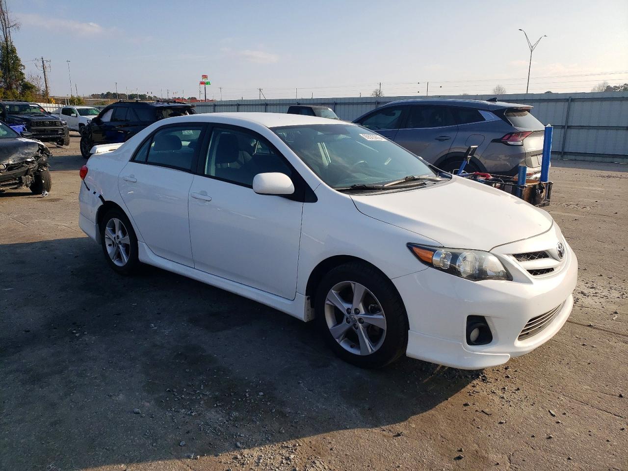 2013 TOYOTA COROLLA S photo 4