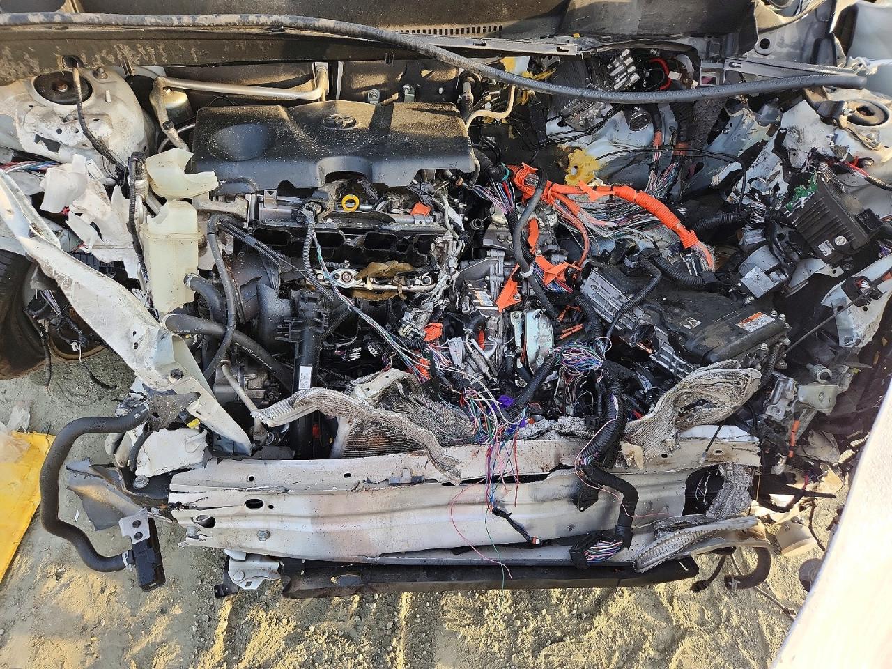 2019 TOYOTA RAV4 photo 23