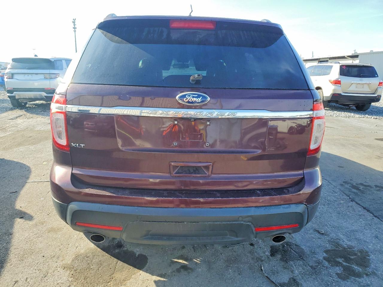 2011 FORD EXPLORER XLT photo 6