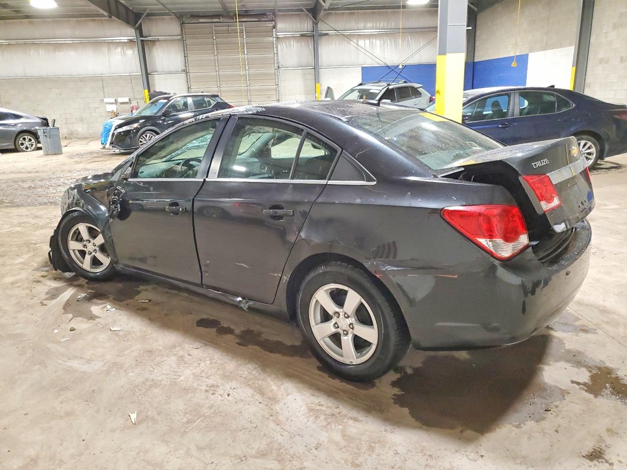 2014 CHEVROLET CRUZE LT photo 2