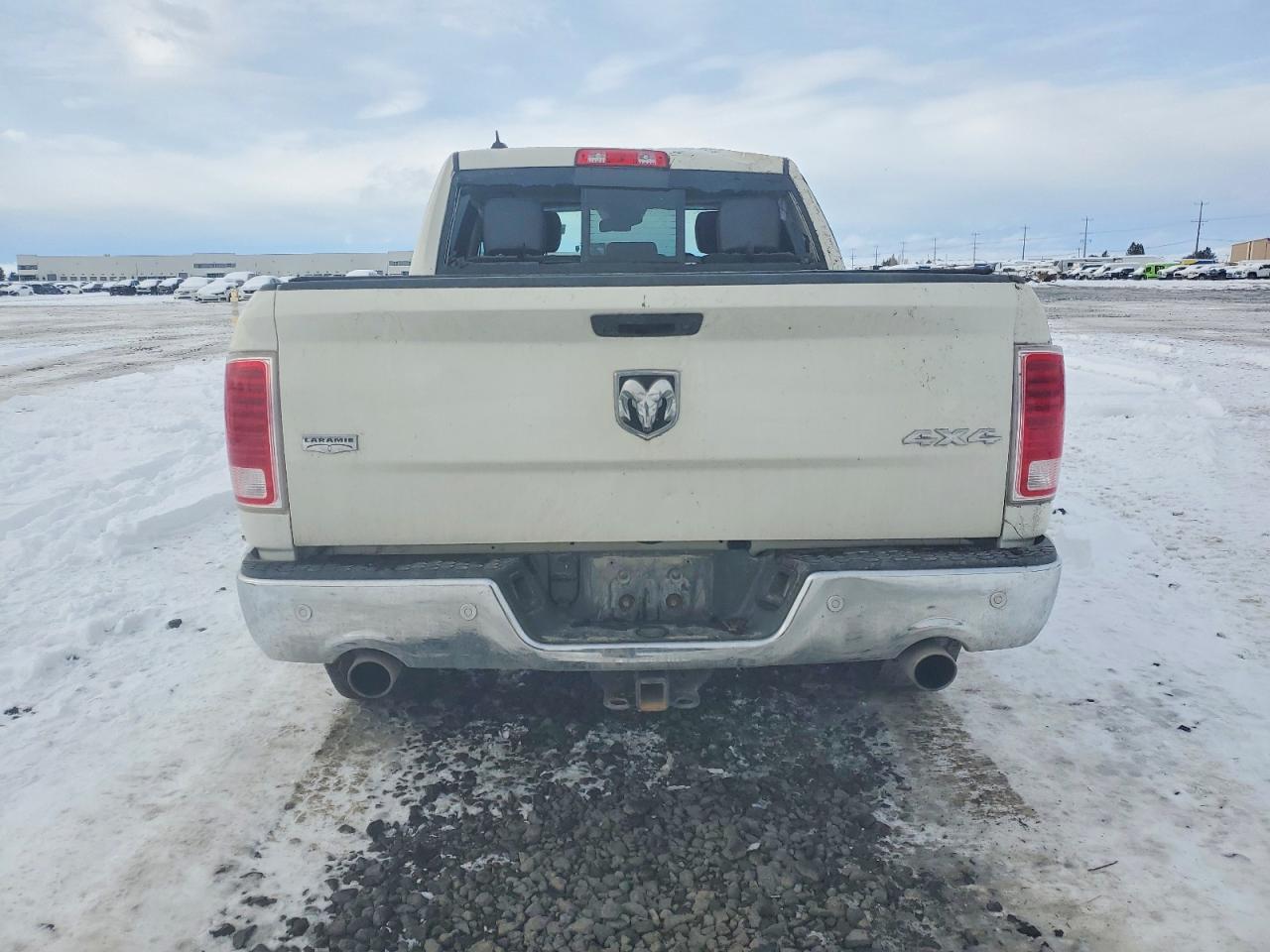 2017 RAM 1500 LARAMIE photo 6