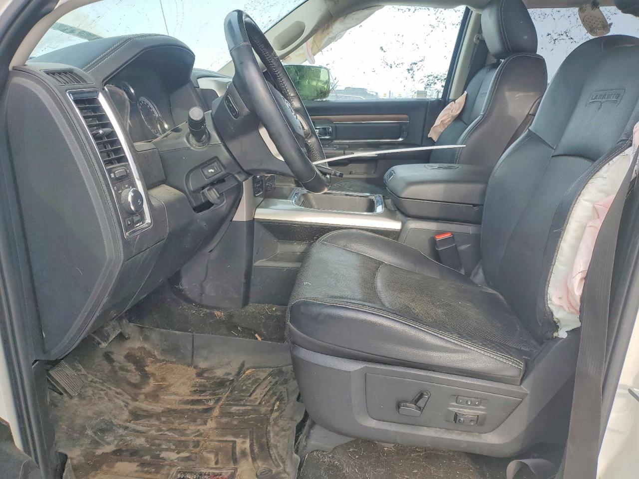 2017 RAM 1500 LARAMIE photo 7
