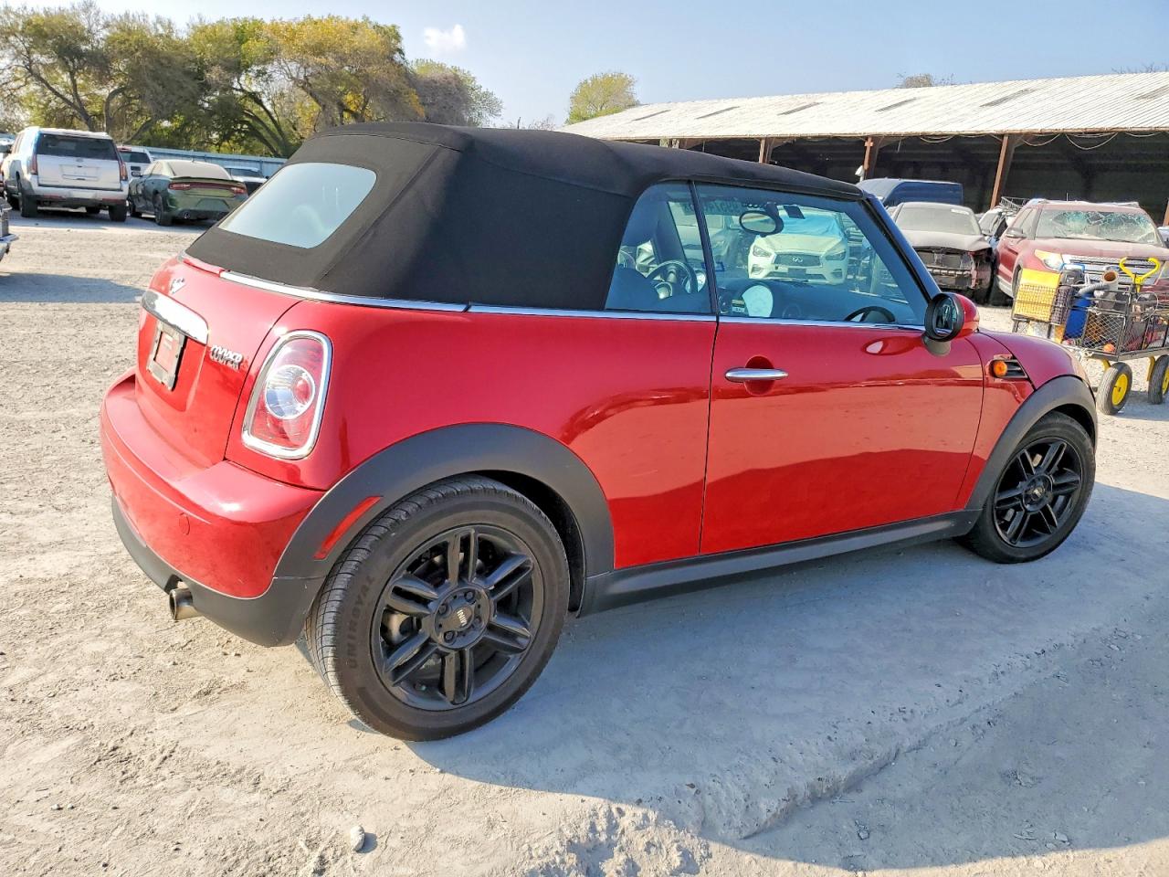 2014 MINI COOPER photo 3