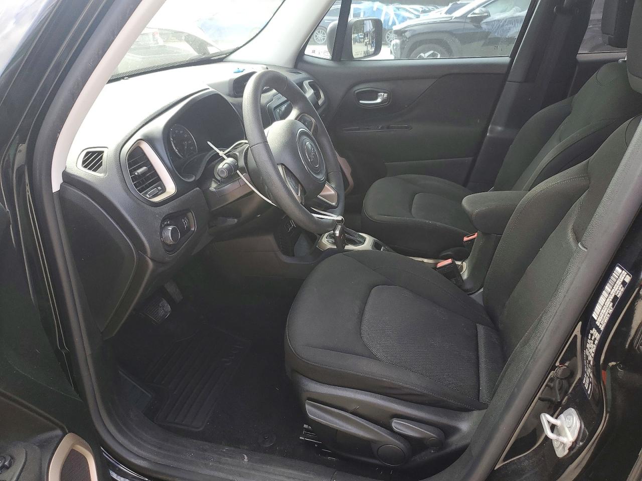2017 JEEP RENEGADE SPORT photo 7