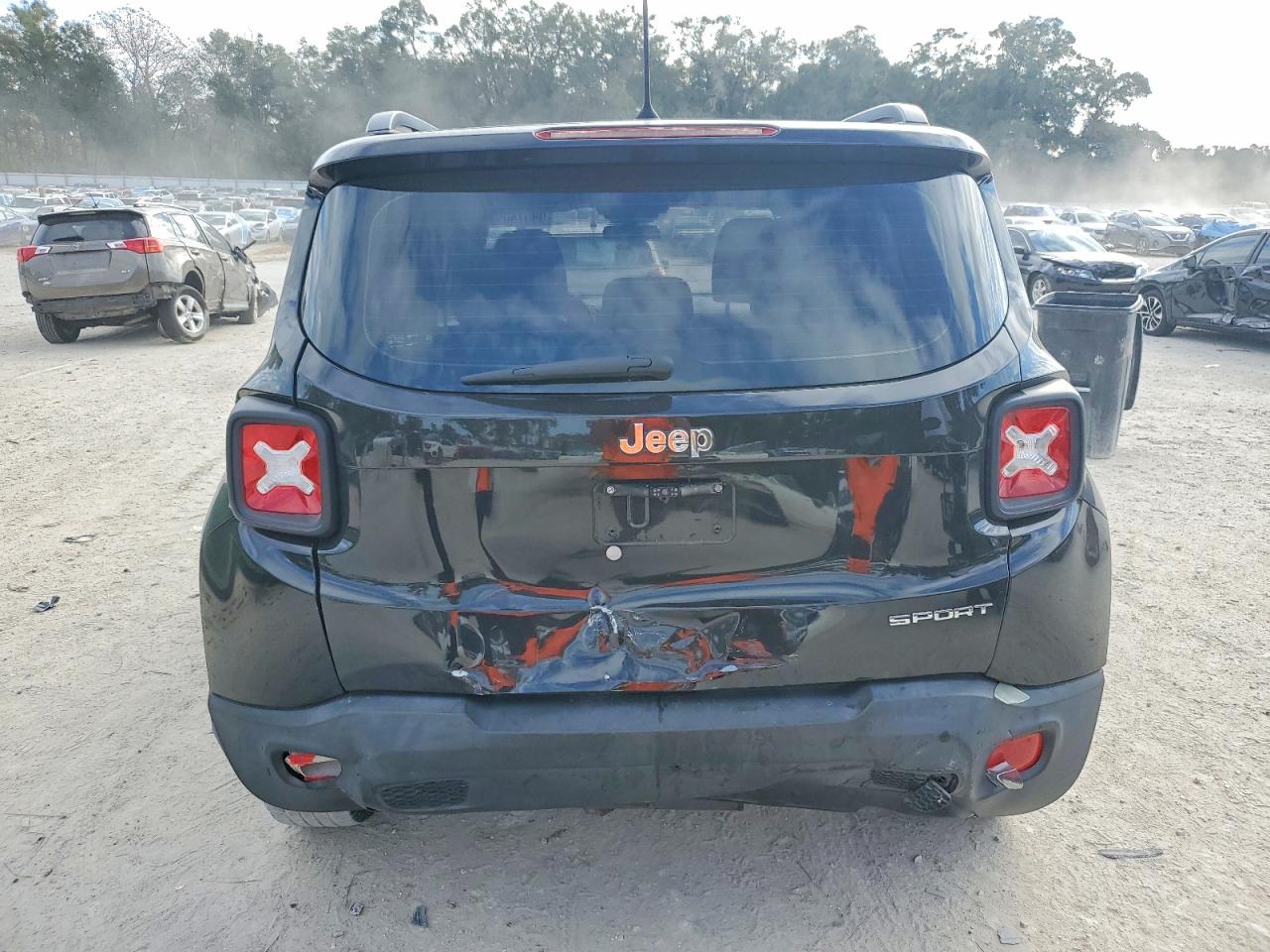 2017 JEEP RENEGADE SPORT photo 6