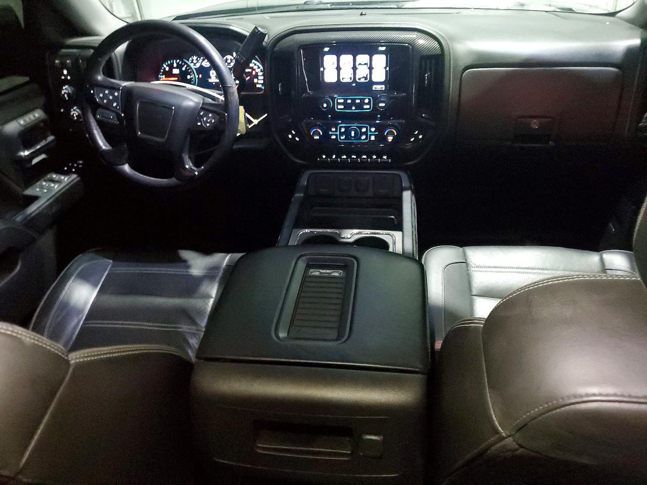 2017 GMC SIERRA K1500 DENALI photo 8